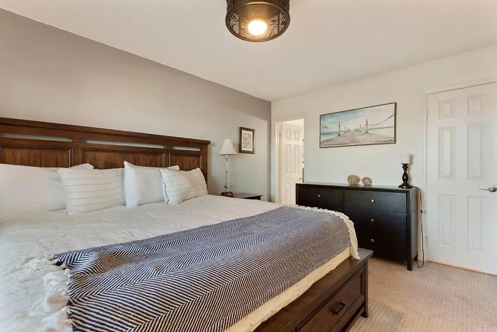 Old Town Condo With 2 King Size Suites Скоттсдейл